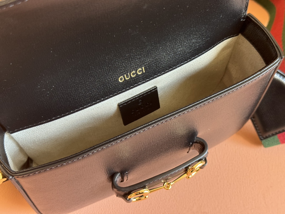 Gucci Satchel Bags